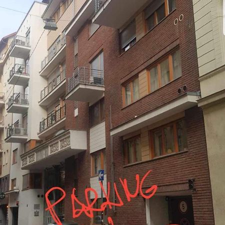 Appartamento Downtown Garden Isle In Urban Style-Free Parking Budapest Esterno foto
